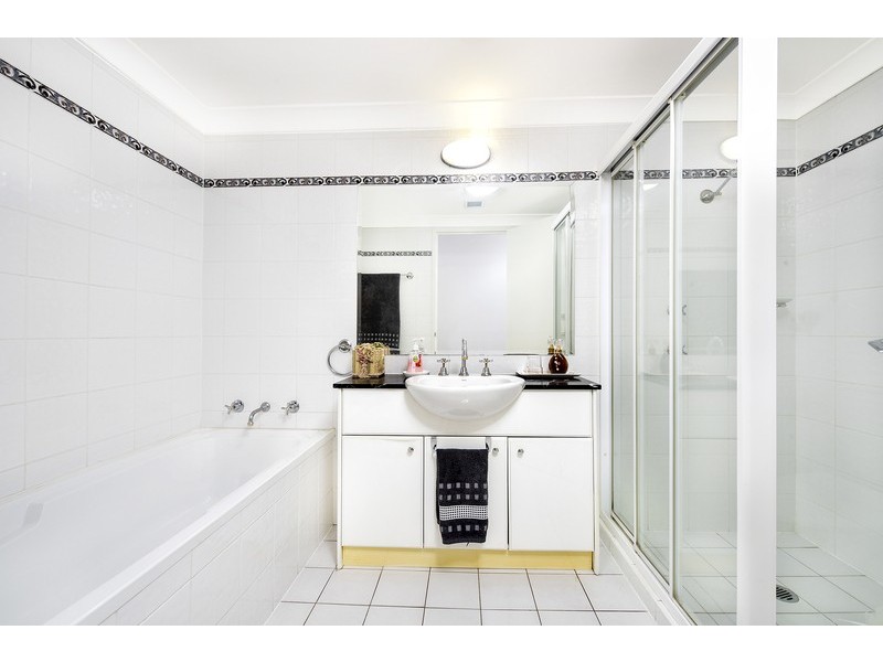 1/13 Thorpe Avenue, Liberty Grove NSW 2138