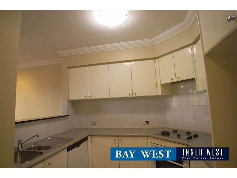 301/8 Wentworth Drive, Liberty Grove NSW 2138