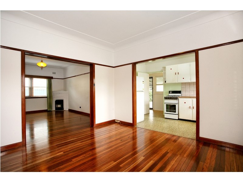 16 Brussels Street, North Strathfield NSW 2137