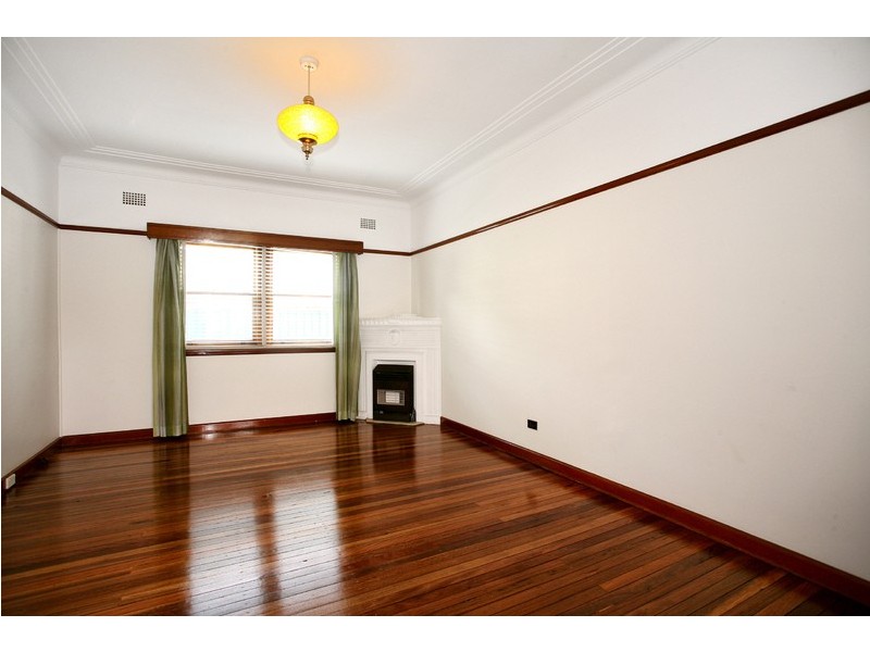 16 Brussels Street, North Strathfield NSW 2137