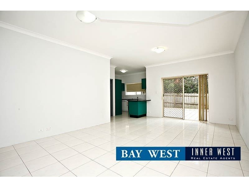 8/63 Underwood Road, Homebush NSW 2140