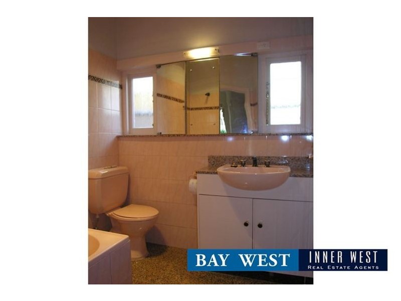 24 Duke Avenue, Rodd Point NSW 2046