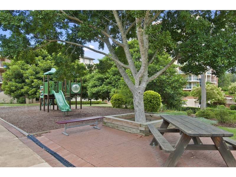 104/6 Wentworth Drive, Liberty Grove NSW 2138