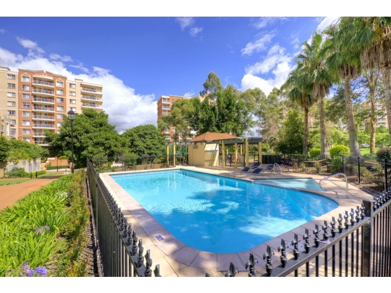 1 Hewin Close, Liberty Grove NSW 2138