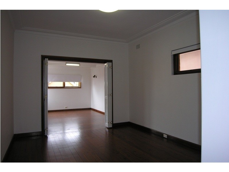 36 Duke Avenue, Rodd Point NSW 2046