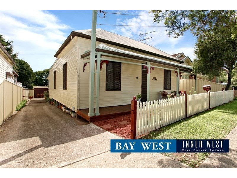 98 Queen Street, Concord West NSW 2138