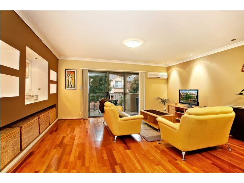 9/2 Wentworth Drive, Liberty Grove NSW 2138