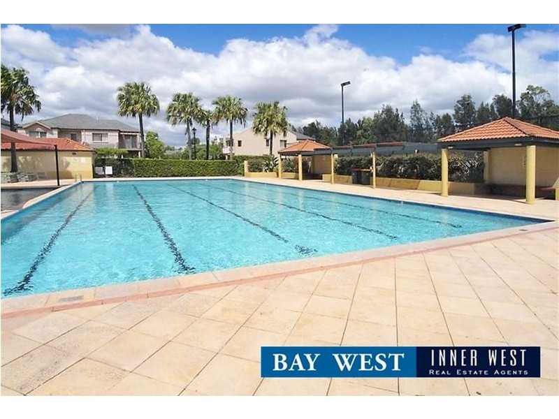 27/2 Wentworth Drive, Liberty Grove NSW 2138