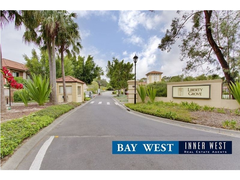 27/2 Wentworth Drive, Liberty Grove NSW 2138