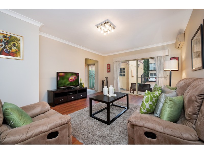 7 Roberts Close, Liberty Grove NSW 2138