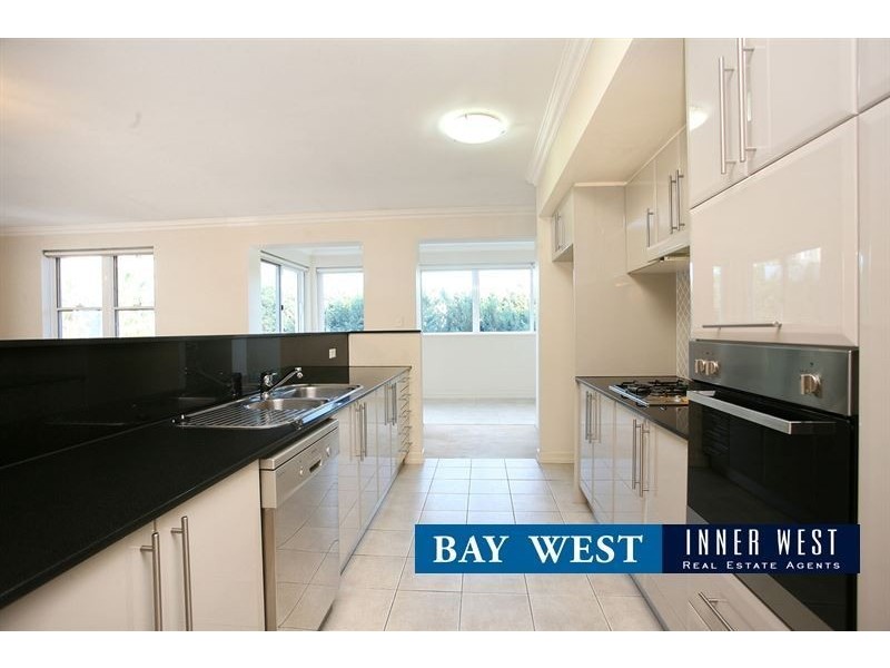 21/2-4 Woodlands Avenue, Breakfast Point NSW 2137