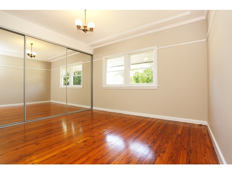 6 Brussels Street, North Strathfield NSW 2137