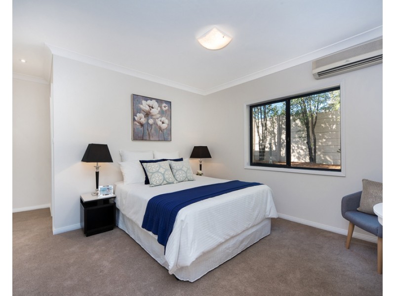 4 Hewin Close, Liberty Grove NSW 2138
