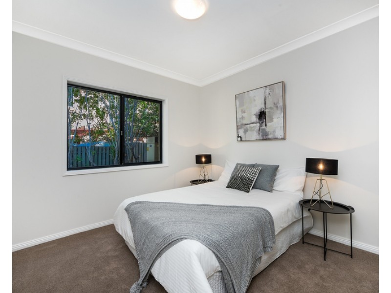 4 Hewin Close, Liberty Grove NSW 2138