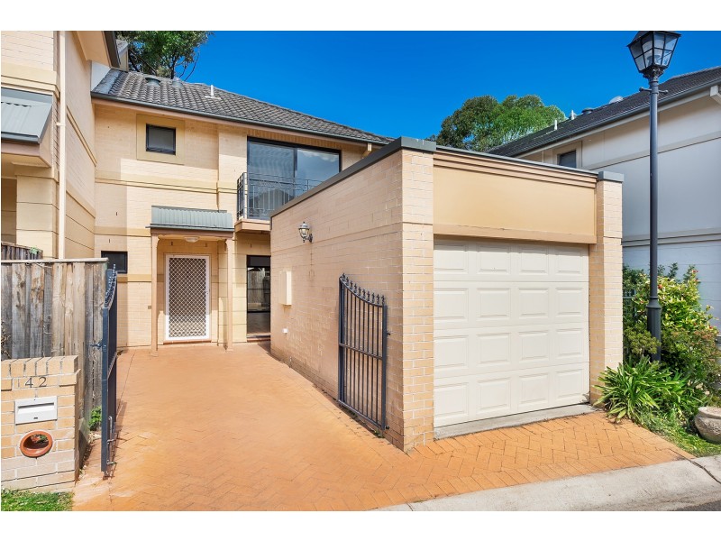 42 Charlton Drive, Liberty Grove NSW 2138