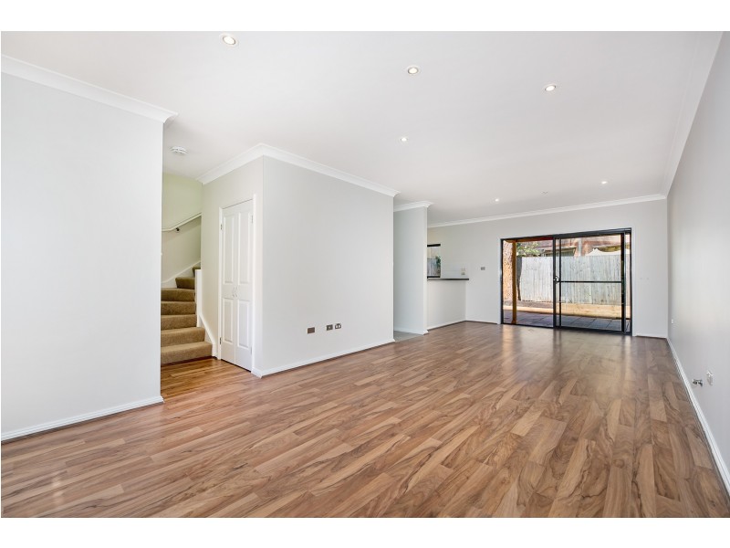 42 Charlton Drive, Liberty Grove NSW 2138