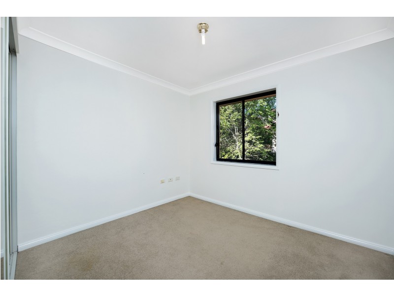 42 Charlton Drive, Liberty Grove NSW 2138