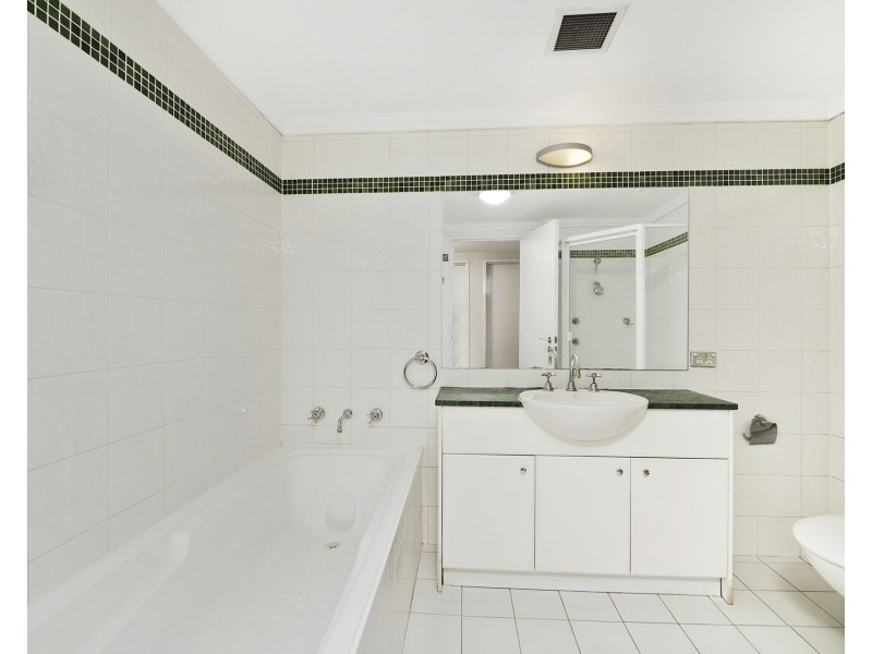 401/8 Wentworth Drive, Liberty Grove NSW 2138