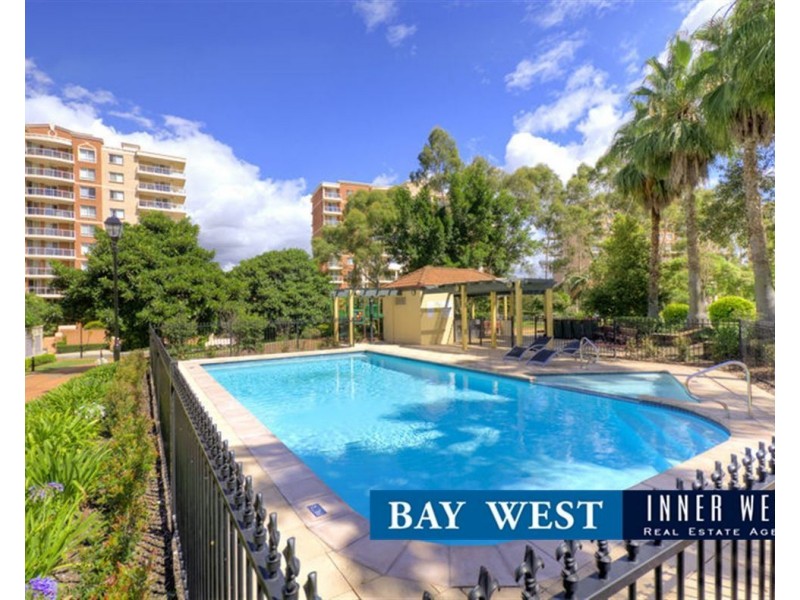 401/8 Wentworth Drive, Liberty Grove NSW 2138