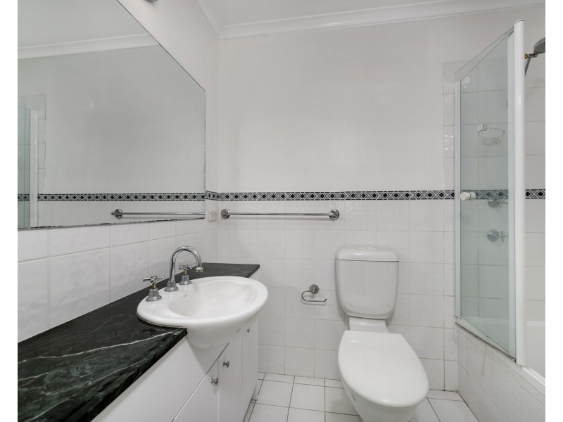 30/2 Wentworth Drive, Liberty Grove NSW 2138