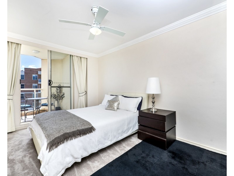 P6/8 Wentworth Drive, Liberty Grove NSW 2138