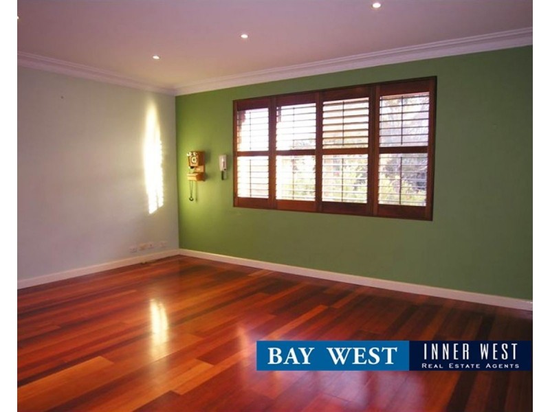 2/16 Rome Street, Canterbury NSW 2193