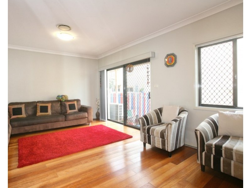 1 Hewin Close, Liberty Grove NSW 2138