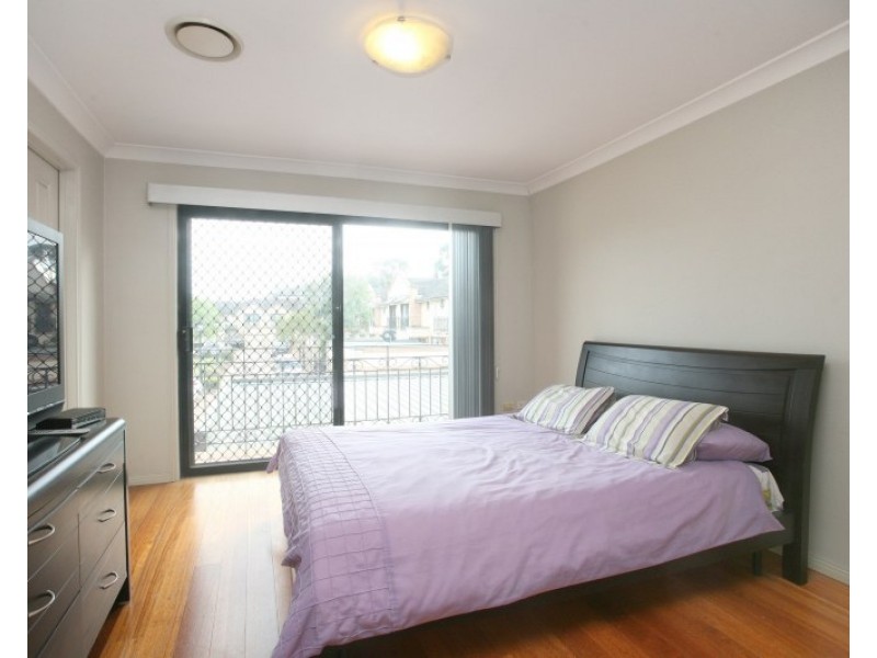 1 Hewin Close, Liberty Grove NSW 2138