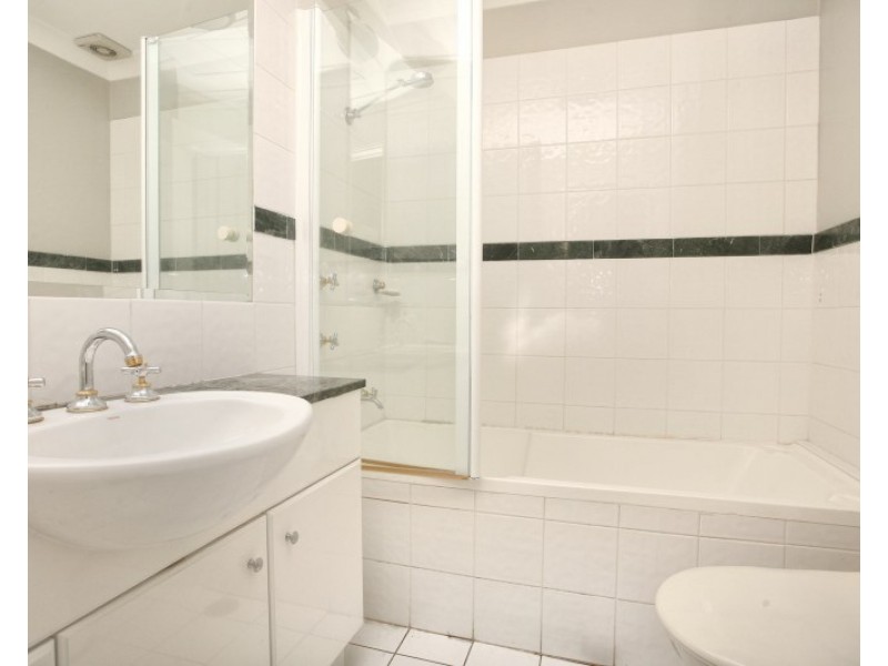 1 Hewin Close, Liberty Grove NSW 2138