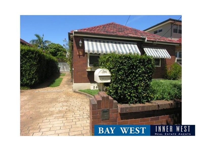 24 Duke Avenue, Rodd Point NSW 2046