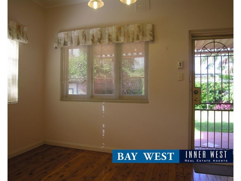 24 Duke Avenue, Rodd Point NSW 2046