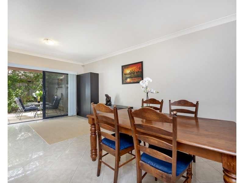 4 Conner Close, Liberty Grove NSW 2138