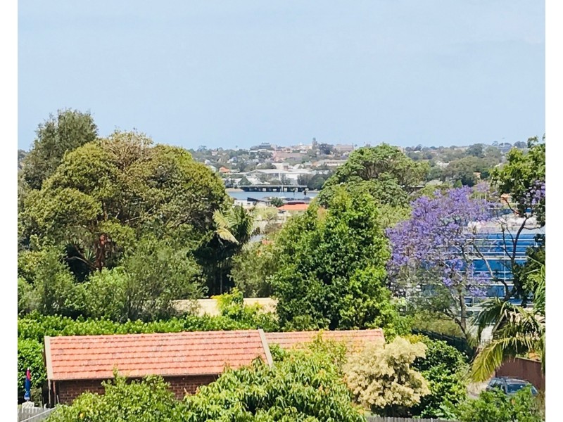 Level 2/22/275 Lyons Road, Russell Lea NSW 2046