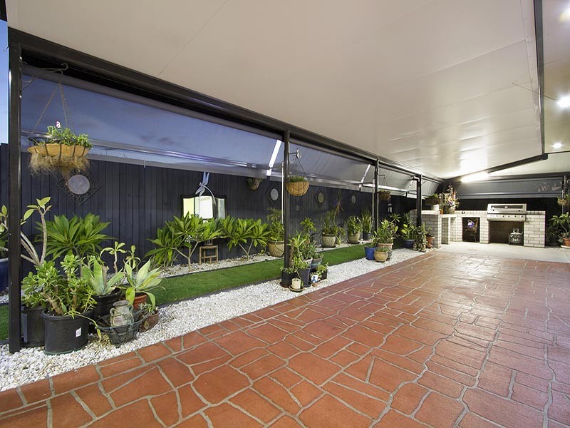 41 Daintree Drive, Parkinson QLD 4115