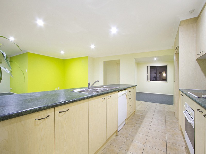 41 Daintree Drive, Parkinson QLD 4115