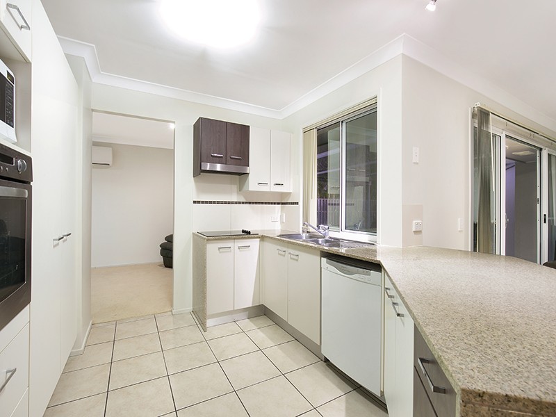 22 Watheroo Place, Parkinson QLD 4115