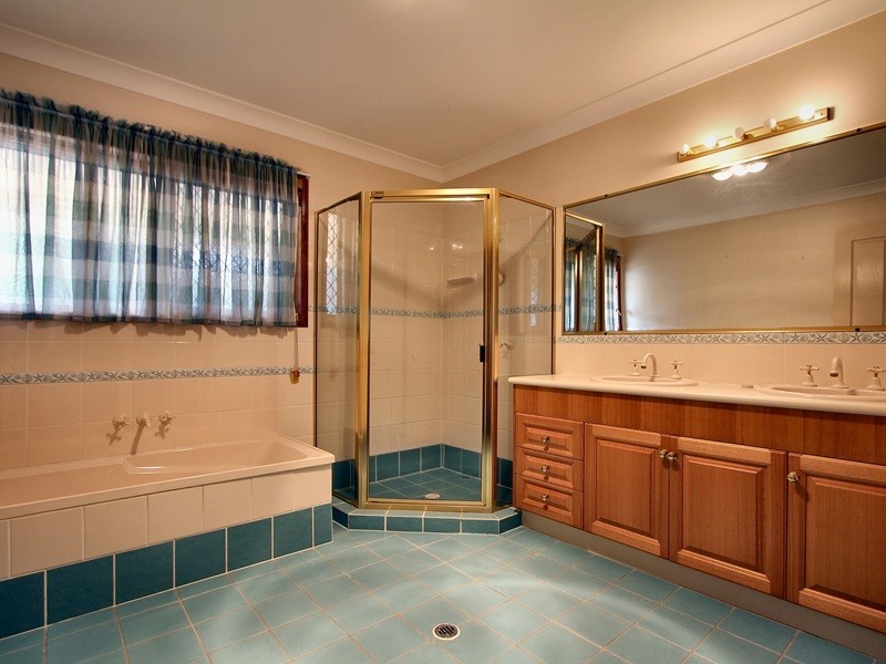 11 Nonda Place, Parkinson QLD 4115