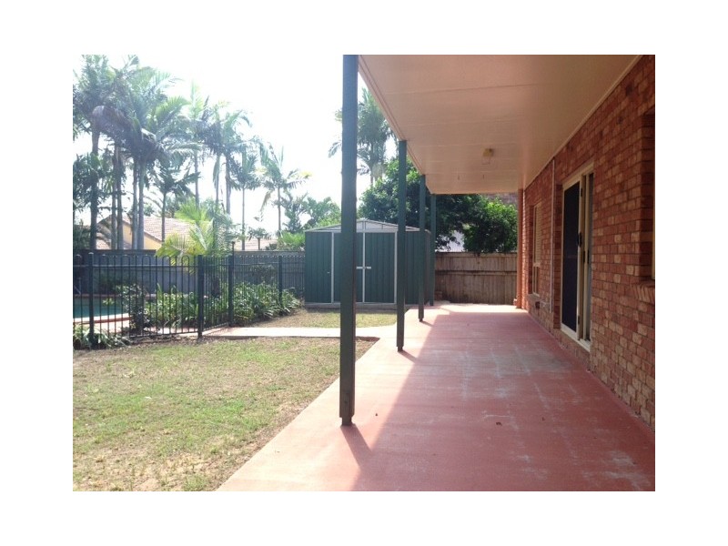 11 Nonda Place, Parkinson QLD 4115