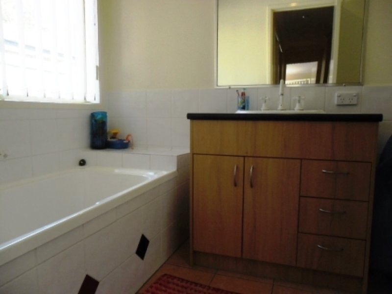 20 Swanbrook Place, Parkinson QLD 4115