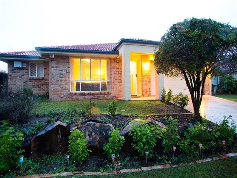15 Killarney Place, Parkinson QLD 4115