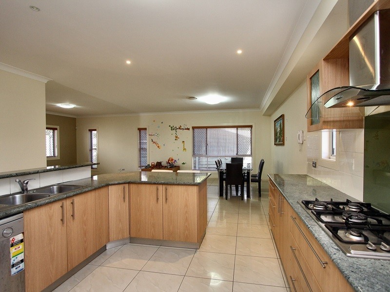 11 Gippsland Place, Calamvale QLD 4116