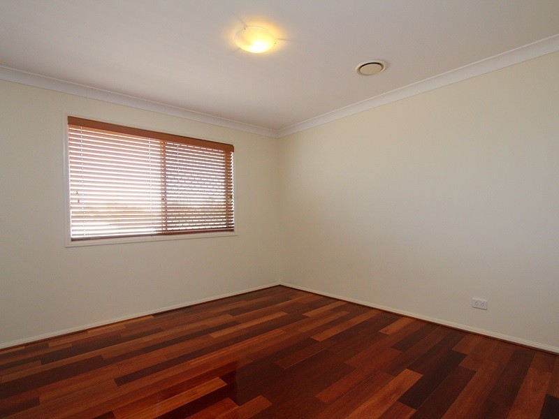 11 Gippsland Place, Calamvale QLD 4116