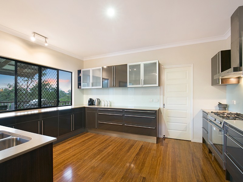 8 Firetail Court, Greenbank QLD 4124