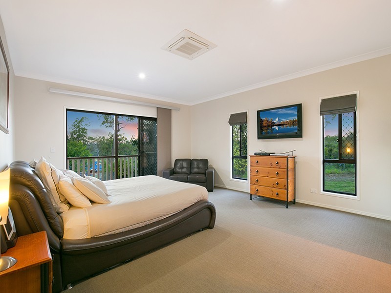 8 Firetail Court, Greenbank QLD 4124