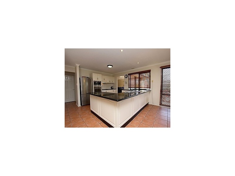 11 Michigan Crescent, Parkinson QLD 4115