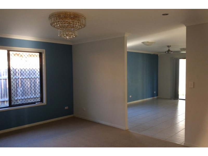 22 Apsley Crescent, Parkinson QLD 4115