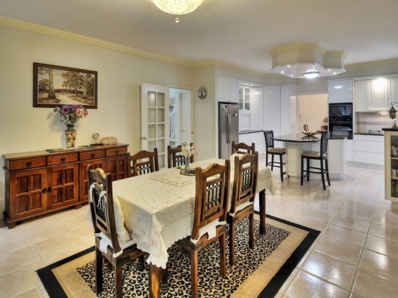 10 Grassland Place, Sunnybank Hills QLD 4109