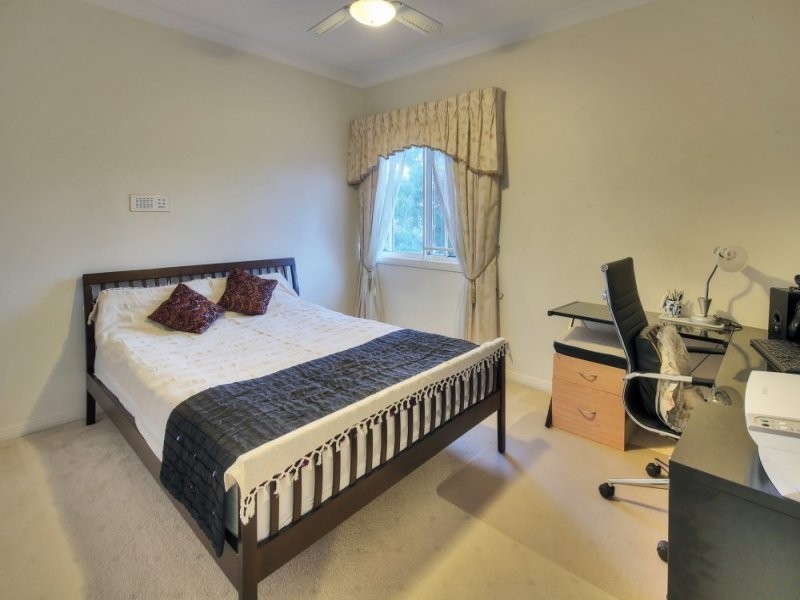 10 Grassland Place, Sunnybank Hills QLD 4109