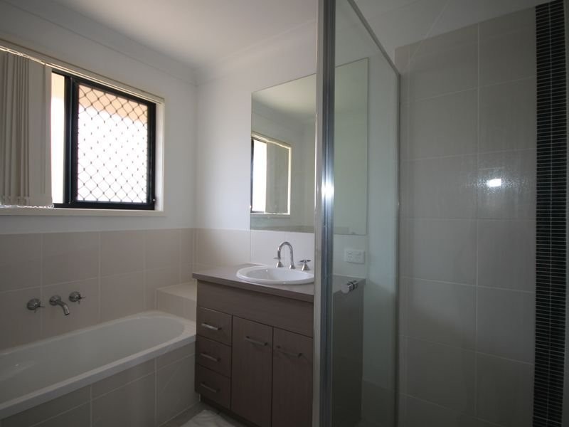 11 Budawang Street, Parkinson QLD 4115