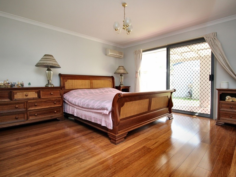 24 Bournda Close, Parkinson QLD 4115